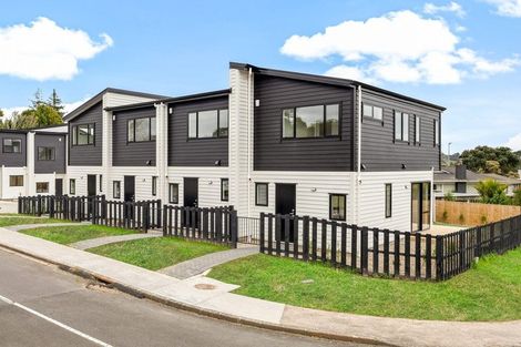 Photo of property in 5/1 Kahikatea Place, Ranui, 0612