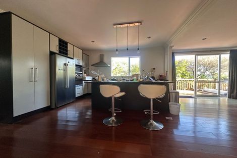 Photo of property in 25 Wye Oak Drive, Schnapper Rock, Auckland, 0632