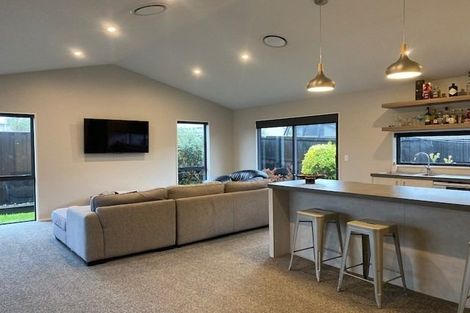 Photo of property in 5 Tussle Grove, Halswell, Christchurch, 8025