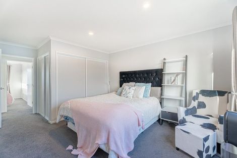 Photo of property in 20 George Square West, Wigram, Christchurch, 8025