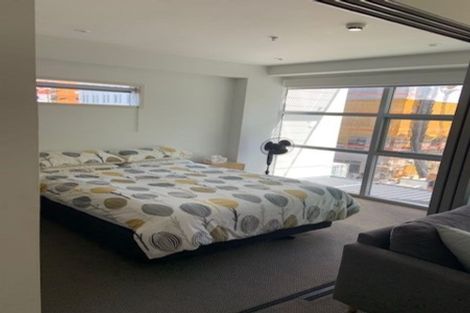 Photo of property in Summit Apartments, 8/184 Molesworth Street, Thorndon, Wellington, 6011
