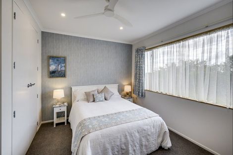 Photo of property in 104 Brookvale Road, Havelock North, 4130