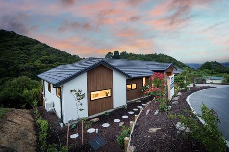 Photo of property in 17 Freyberg Road, Fairfield, Dunedin, 9018