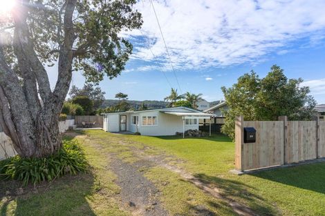 Photo of property in 204 Hetherington Road, Whangamata, 3620