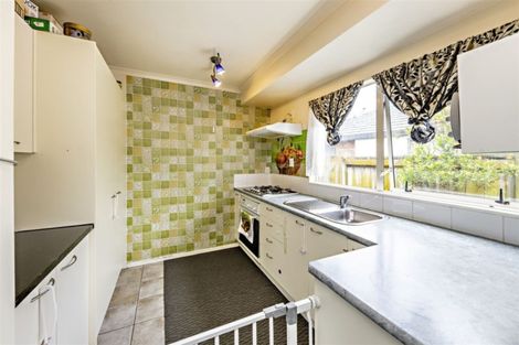 Photo of property in 16 Portrush Lane, Takanini, 2112