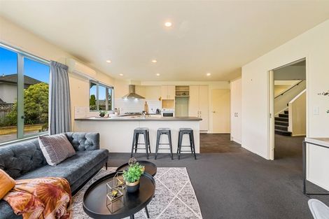 Photo of property in 20 Lanyon Place, Whitby, Porirua, 5024