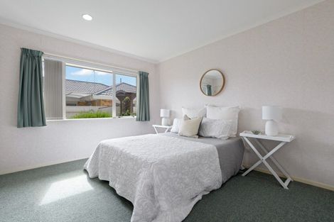 Photo of property in 482b Devonport Road, Tauranga South, Tauranga, 3112