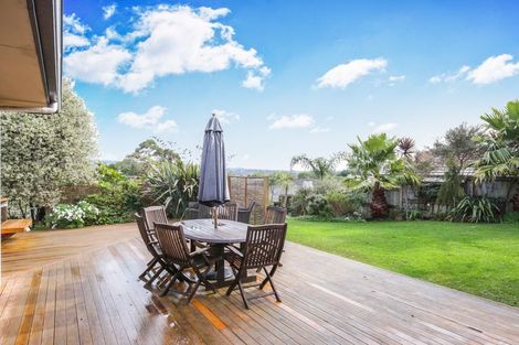 Photo of property in 20 Oratia Drive, Glen Eden, Auckland, 0602