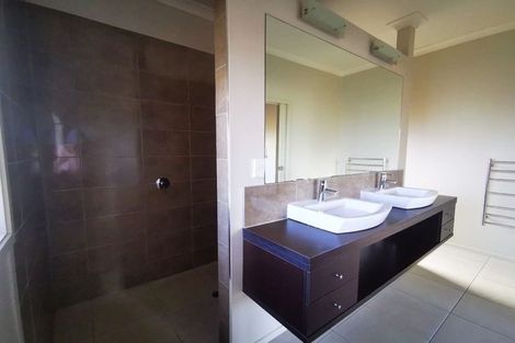 Photo of property in 7 Raddington Way, Huntington, Hamilton, 3210