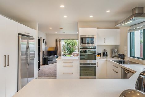 Photo of property in 59 Hautana Street, Woburn, Lower Hutt, 5010