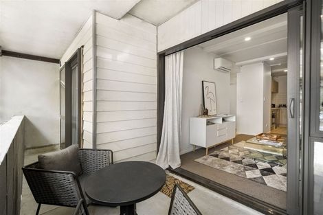 Photo of property in 11 East Street, Papakura, 2110