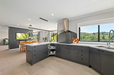 Photo of property in 6 West Terrace, Picton, 7220