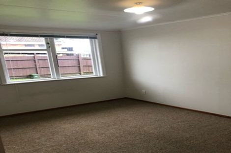 Photo of property in 3166 Great North Road, New Lynn, Auckland, 0600