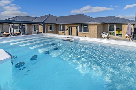 Photo of property in 5 Fountain Place, Rolleston, 7614