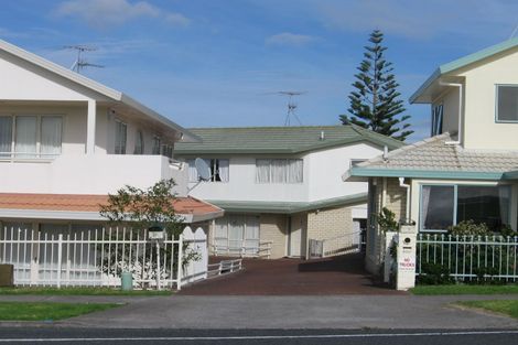 Photo of property in 25 Ganymede Place, Half Moon Bay, Auckland, 2012