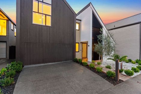 Photo of property in 15 Jack Seabrook Road, Hobsonville, Auckland, 0616
