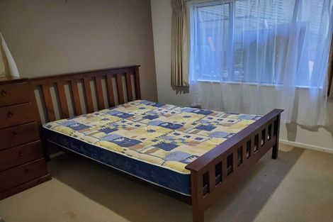 Photo of property in 14 Claverton Grove, Churton Park, Wellington, 6037