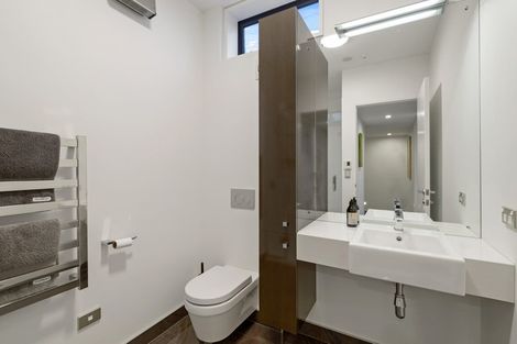 Photo of property in 2/2a Dorset Street, Christchurch Central, Christchurch, 8013