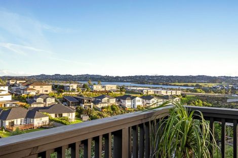 Photo of property in 39 Bayview Park Lane, Orewa, 0931