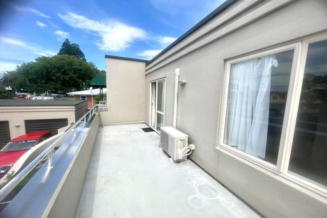 Photo of property in 4/28 Third Avenue, Tauranga, 3110