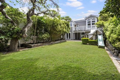 Photo of property in 27 Konini Road, Hataitai, Wellington, 6021