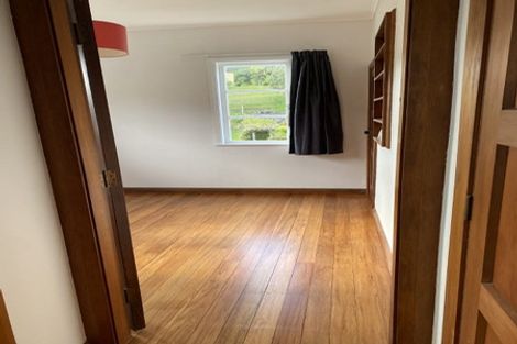 Photo of property in 16 Kaihuia Street, Northland, Wellington, 6012