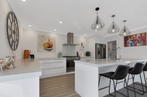 Photo of property in 12 Lewis Close, Rangiora, 7400