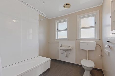 Photo of property in 15 Balgay Street, Upper Riccarton, Christchurch, 8041