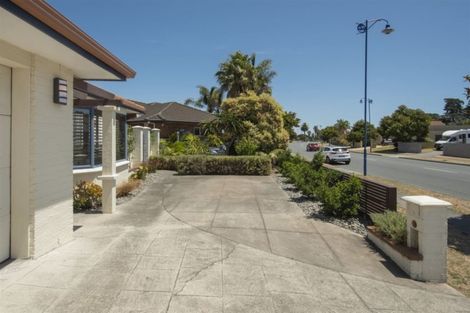 Photo of property in 148 Gravatt Road, Papamoa Beach, Papamoa, 3118