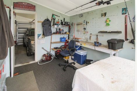 Photo of property in 18 Johnston Street, Foxton, 4814