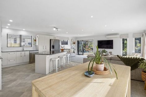 Photo of property in 17 Pukekohatu Street, Waitara, 4320