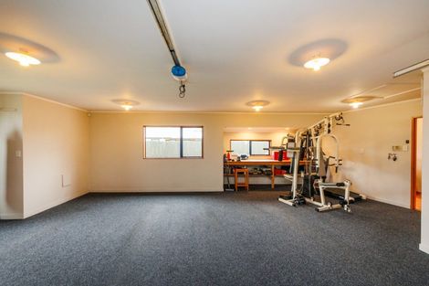 Photo of property in 3 Balmoral Drive, Terrace End, Palmerston North, 4410