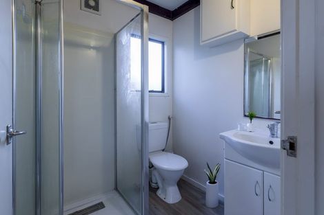 Photo of property in 53 Rua Road, Glen Eden, Auckland, 0602