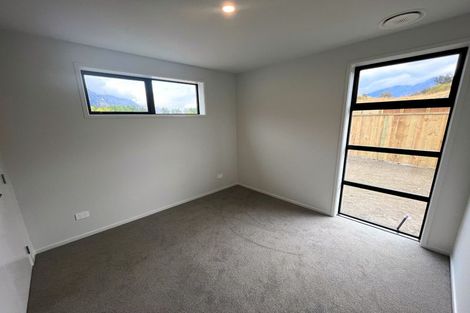 Photo of property in 33 Friesian Close, Jacks Point, 9371