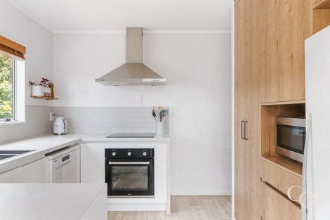 Photo of property in 132 Sutherland Road, Brookfield, Tauranga, 3110