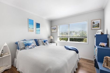 Photo of property in 32 Arabella Lane, Snells Beach, 0920