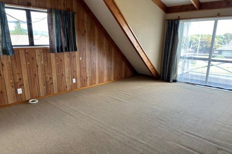 Photo of property in 4 Allan Place, Papamoa Beach, Papamoa, 3118