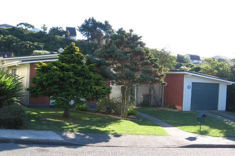 Photo of property in 7 Cranwell Street, Churton Park, Wellington, 6037