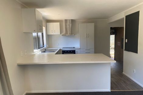 Photo of property in 21a Gibbs Crescent, Red Hill, Papakura, 2110