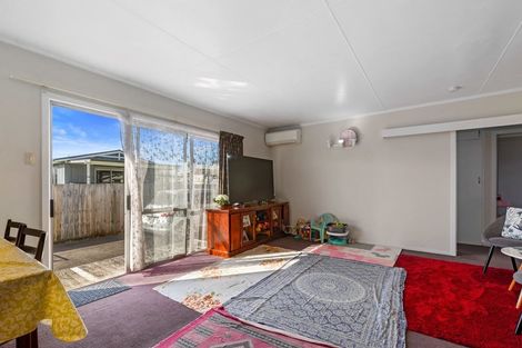 Photo of property in 33b Kawaha Point Road, Fairy Springs, Rotorua, 3015
