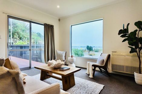 Photo of property in 5 Main Road, Redcliffs, Christchurch, 8081
