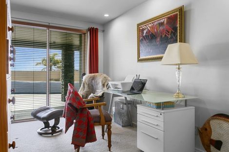 Photo of property in 382 Lake Terrace, Two Mile Bay, Taupo, 3330