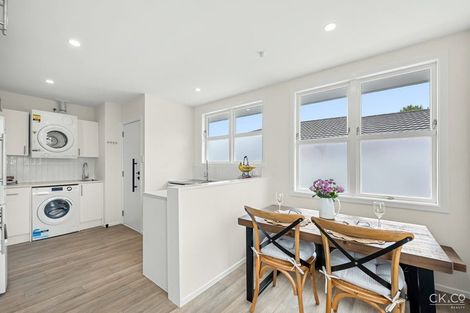 Photo of property in 1/1 Saulbrey Grove, Woburn, Lower Hutt, 5010