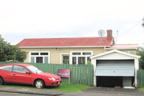 Photo of property in 57 James Laurie Street, Henderson, Auckland, 0612
