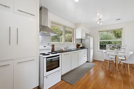 Photo of property in 98 Crofton Road, Harewood, Christchurch, 8051