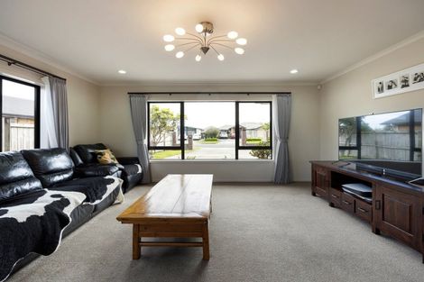 Photo of property in 55 Aquila Crescent, Rototuna North, Hamilton, 3210