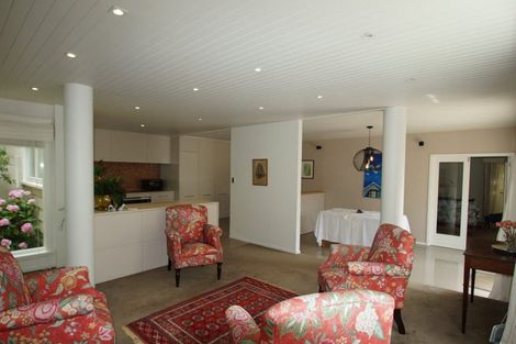 Photo of property in 127 Fendalton Road, Fendalton, Christchurch, 8014