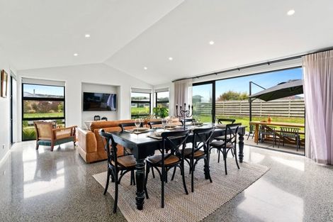 Photo of property in 1 Larches Lane, Kinloch, 3377