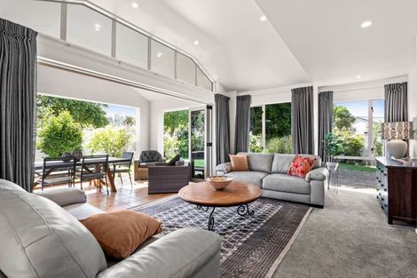 Photo of property in 21 Pukekura Place, Taradale, Napier, 4112