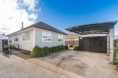 Photo of property in 5a Ayr Place, Hokowhitu, Palmerston North, 4410